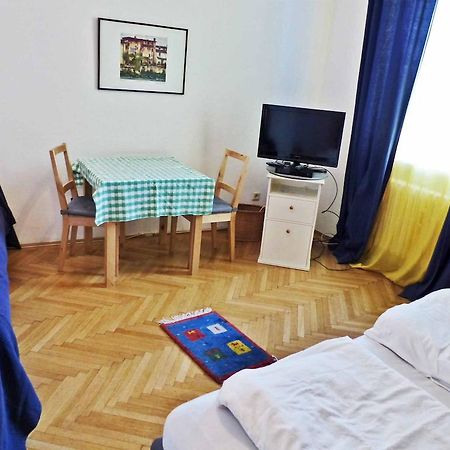 Apartment Naschmarkt Viena Habitación foto